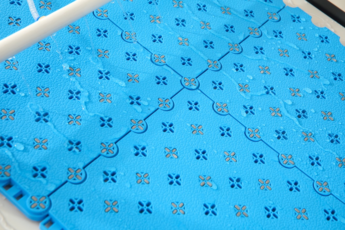 Tatsächliche Aufnahmen der Oberflächentextur während des Quantum Stack-Tests zur Nassrutschfestigkeit